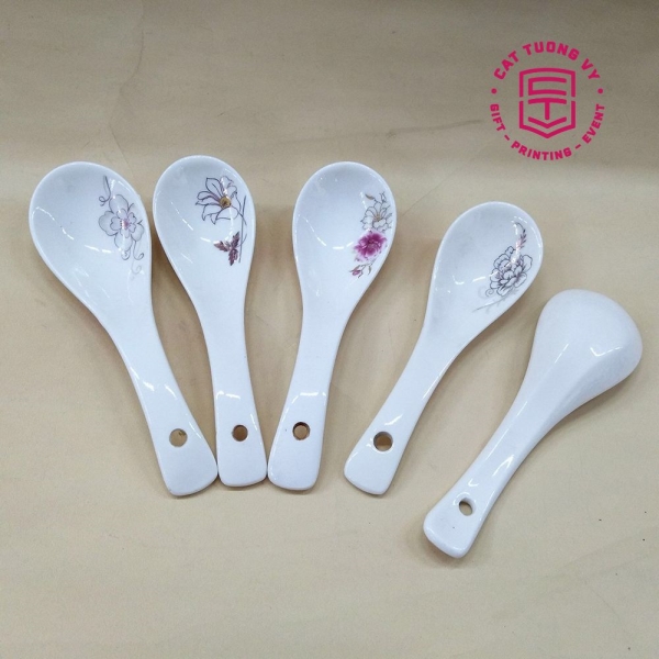 Melamine porcelain spoon